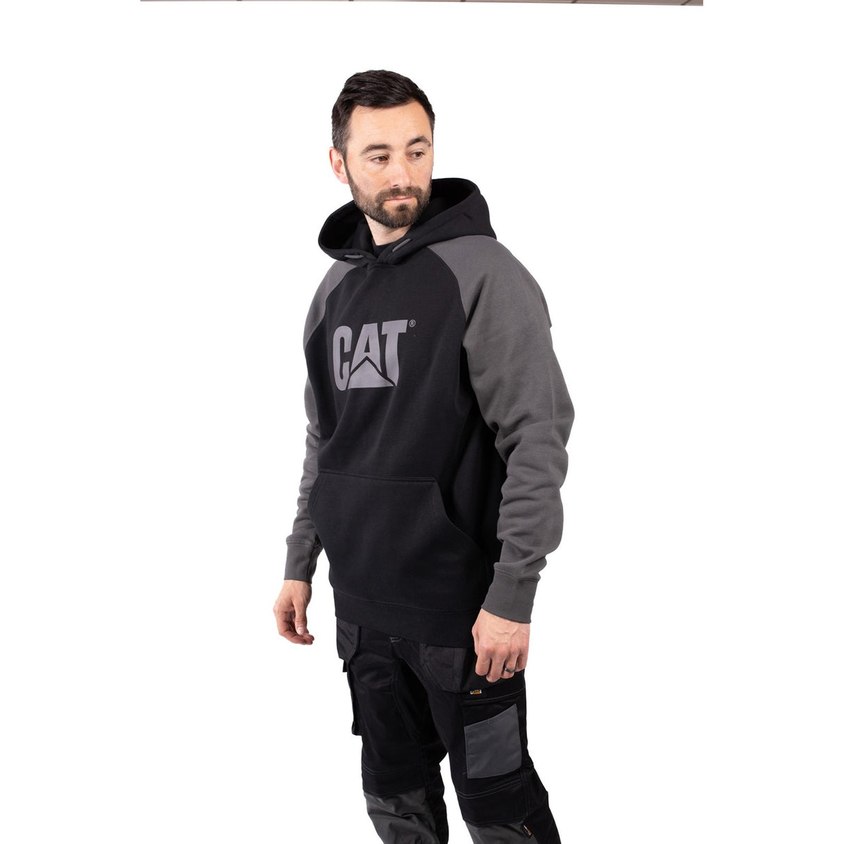 Raglan Hooded Sweatshirt Black/Magnet